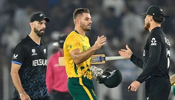 South Africa Crushes Black Caps in T20 World Cup